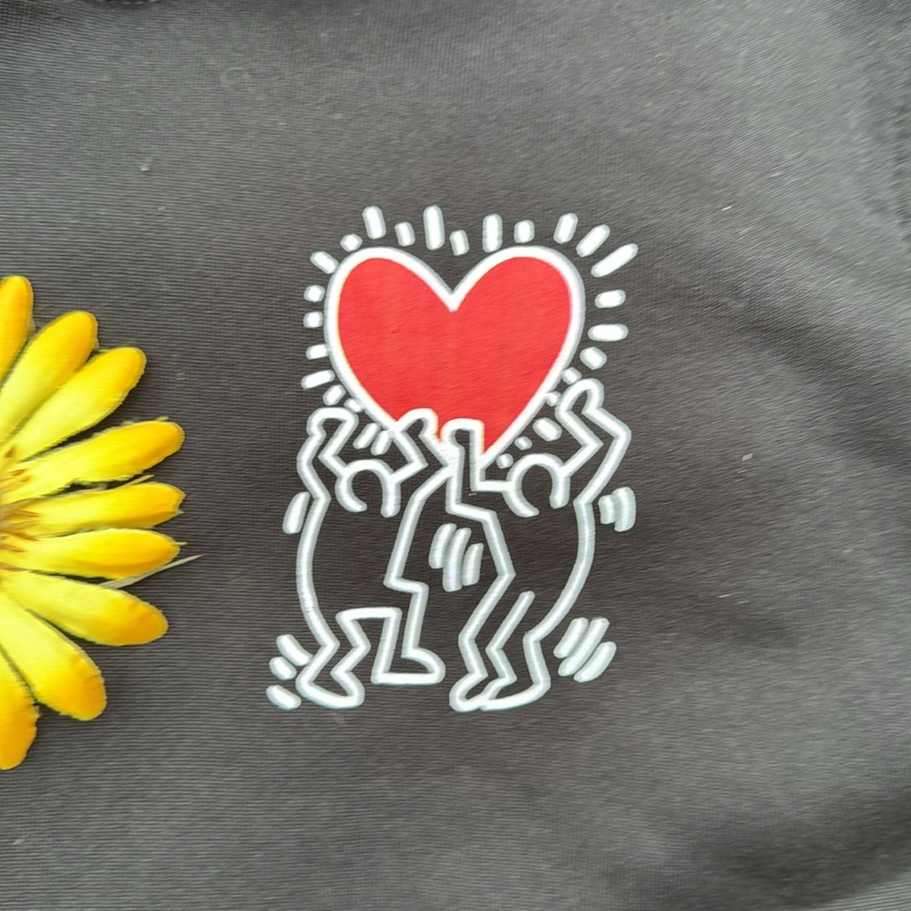 ❤️ KEITH HARING; Popular Uni-Sex Black Graphic Hoody Fits Men’s S & Misses M! - Picture 4 of 8